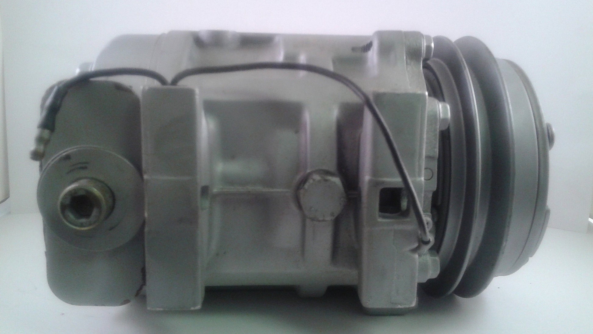 A/C Compressor For 86-88 Mazda RX-7 1.3L  Ready Aire 2204 w/ Sanden SD708 Clutch